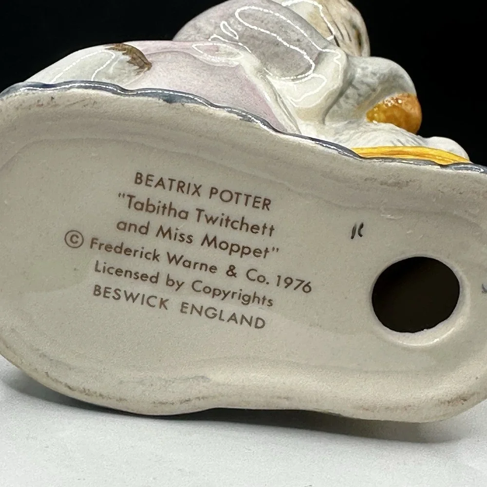BEATRIX POTTER'S - Tabitha Twitchit and Miss Moppet Beswick‎ England